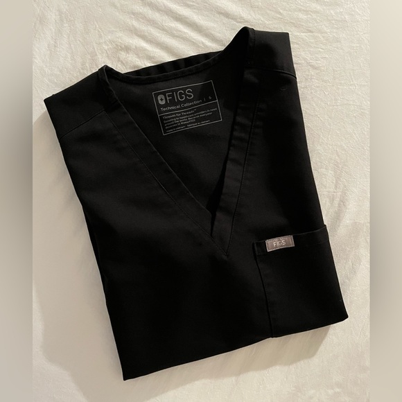 Women's Dark
Harbor Catarina™ - One-Pocket Scrub
Top - Picture 2 of 2